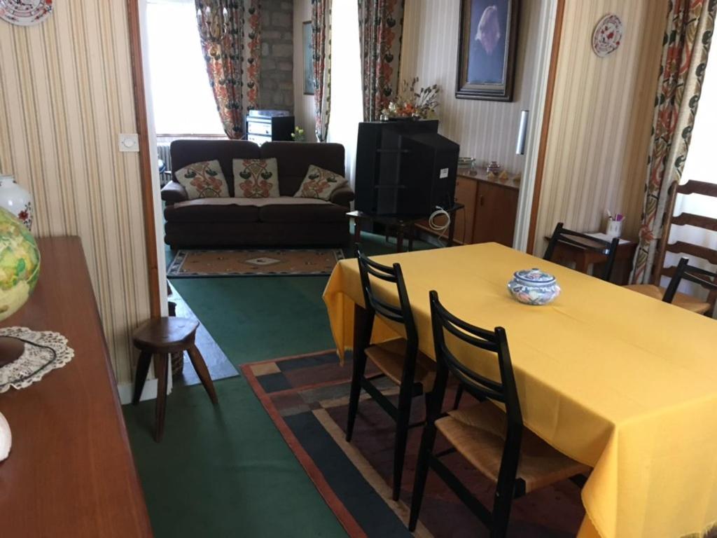 Maison Proche De Barfleur Accolee A Un Commerce Anneville-en-Saire Екстериор снимка